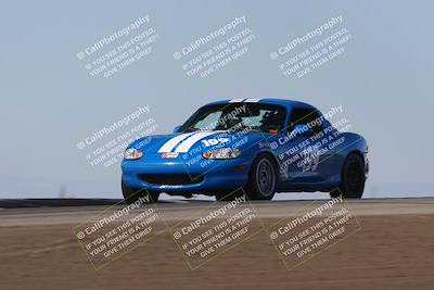 media/Oct-26-2025-CalClub SCCA (Sun) [[8ce1e69566]]/Group 5/Grapevine/